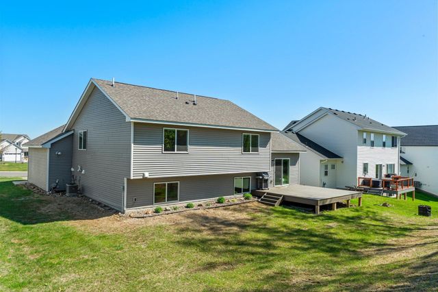 5928 Upper 179th St W, Lakeville, MN 55044