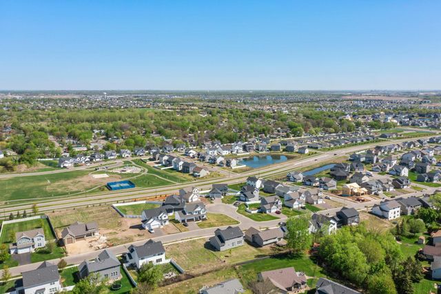 5928 Upper 179th St W, Lakeville, MN 55044