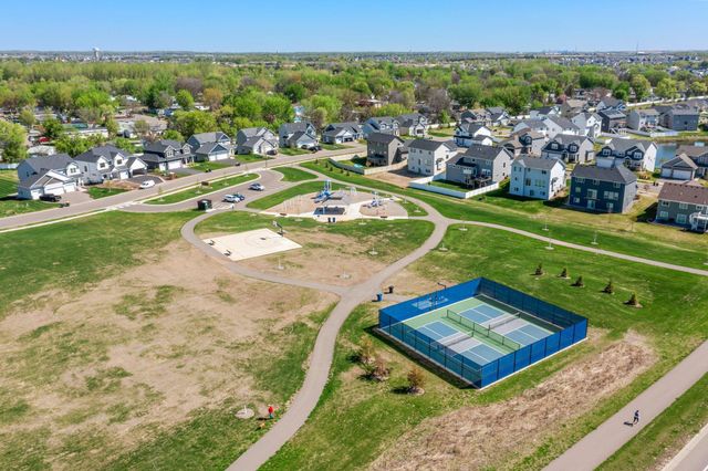 5928 Upper 179th St W, Lakeville, MN 55044