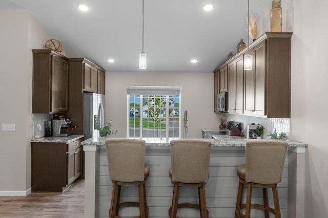 5928 Upper 179th St W, Lakeville, MN 55044