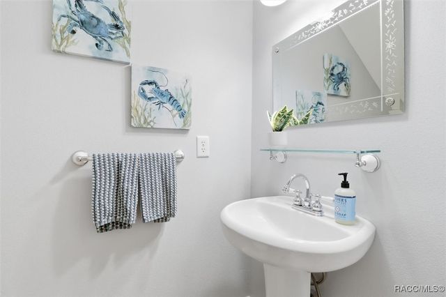 2877 N Rivers Edge Boulevard, Crystal River, FL 34429