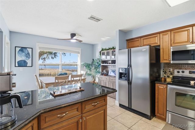 2877 N Rivers Edge Boulevard, Crystal River, FL 34429