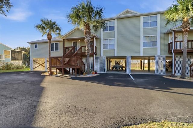 2877 N Rivers Edge Boulevard, Crystal River, FL 34429