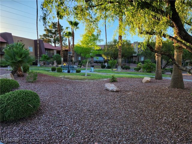 4981 River Glen Drive 63, Las Vegas, NV 89103