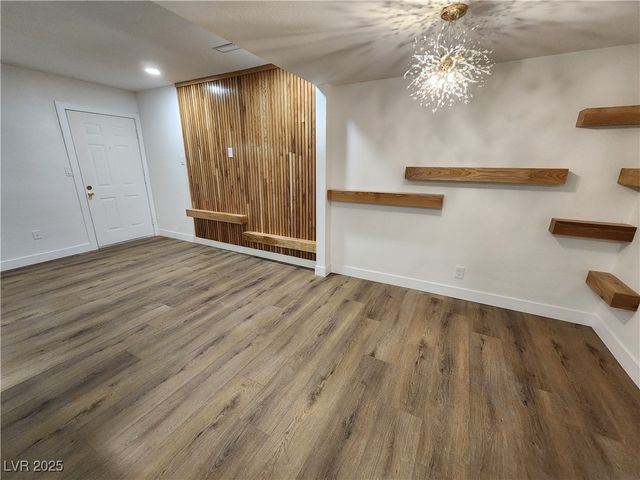 4981 River Glen Drive 63, Las Vegas, NV 89103