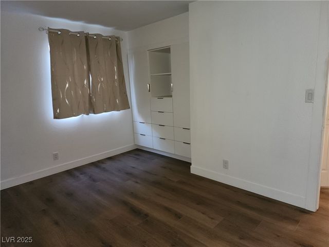 4981 River Glen Drive 63, Las Vegas, NV 89103