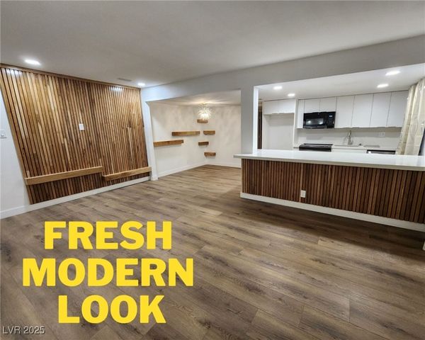 4981 River Glen Drive 63, Las Vegas, NV 89103