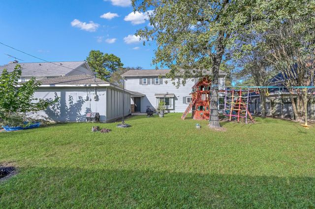 723 Shadowbrook Drive, Spring, TX 77380
