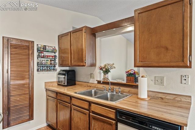 4660 Excalibur Court, Colorado Springs, CO 80917