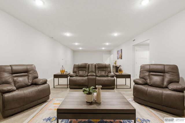 19825 Briar Street, Gretna, NE 68028