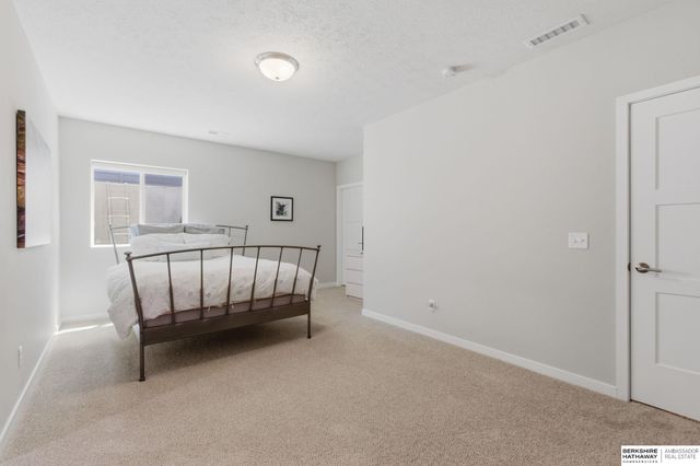 19825 Briar Street, Gretna, NE 68028