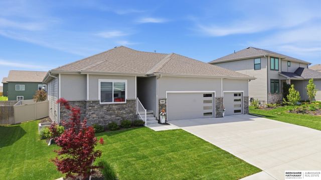 19825 Briar Street, Gretna, NE 68028