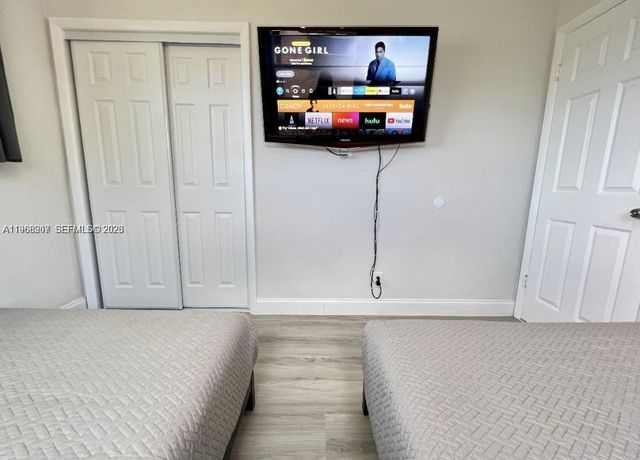 2841 SW 4th Ct, Fort Lauderdale, FL 33312