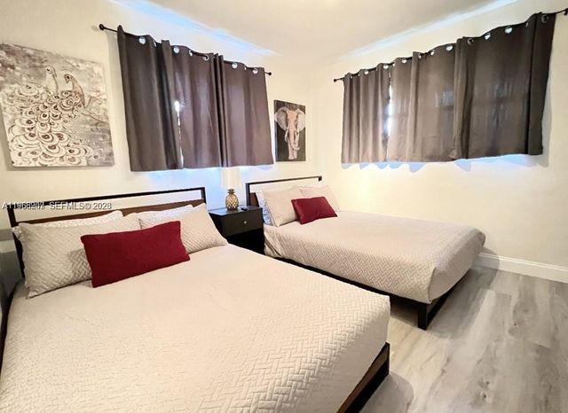 2841 SW 4th Ct, Fort Lauderdale, FL 33312