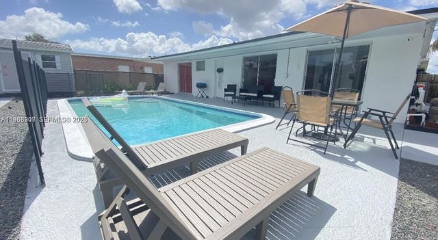 2841 SW 4th Ct, Fort Lauderdale, FL 33312