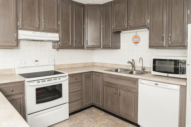 1130 E Carnaby Street, Bloomington, IN 47401