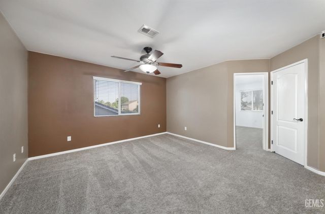 12307 Great Country Drive, Bakersfield, CA 93312