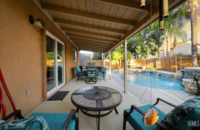 12307 Great Country Drive, Bakersfield, CA 93312