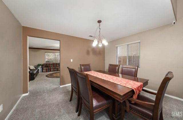 12307 Great Country Drive, Bakersfield, CA 93312