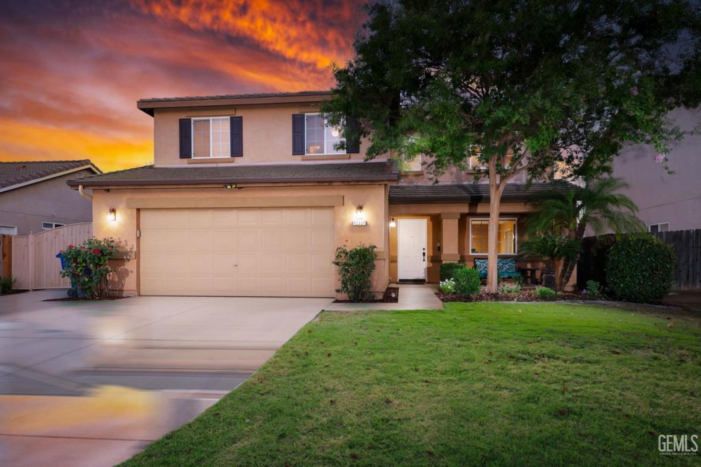 12307 Great Country Drive, Bakersfield, CA 93312