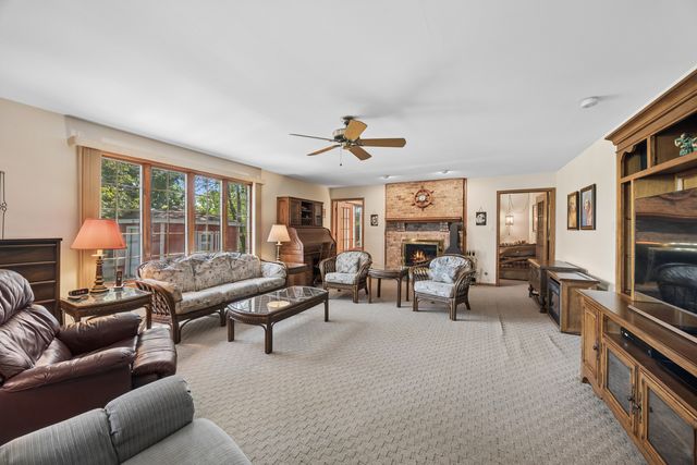 17119 Dooneen Avenue, Tinley Park, IL 60477