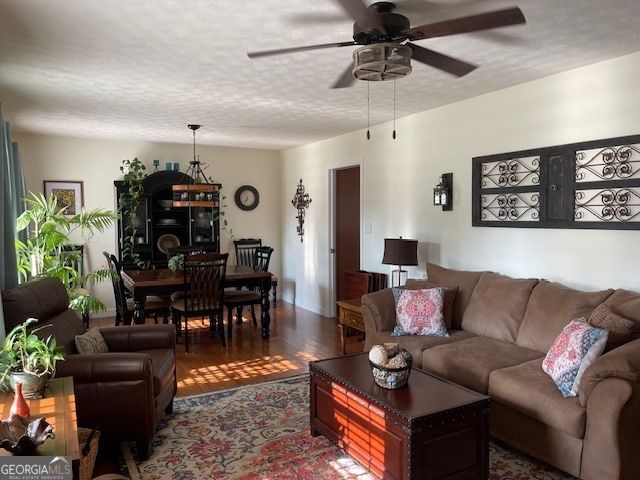 73 Beverly Lane, Thomaston, GA 30286