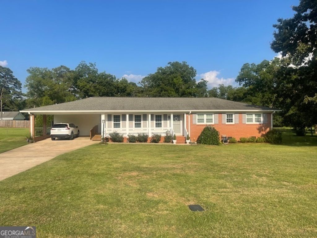 73 Beverly Lane, Thomaston, GA 30286