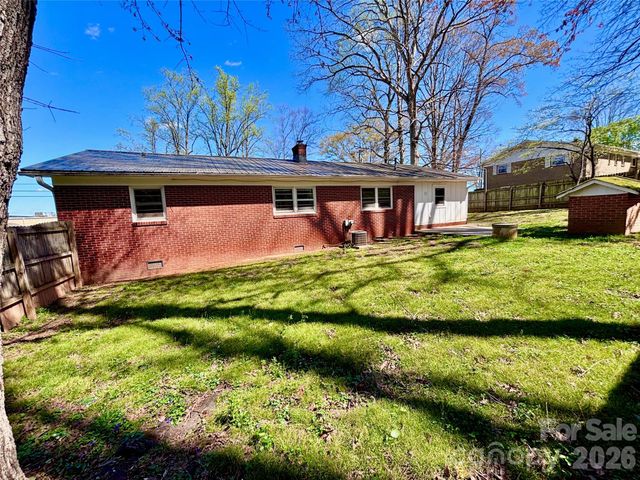 234 AllenDale Drive, Forest City, NC 28043