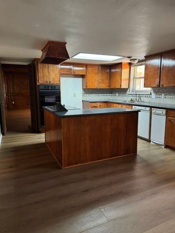 8260 Tudor Lane, Argyle, TX 76226