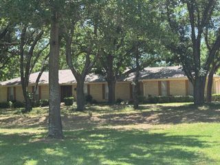 8260 Tudor Lane, Argyle, TX 76226