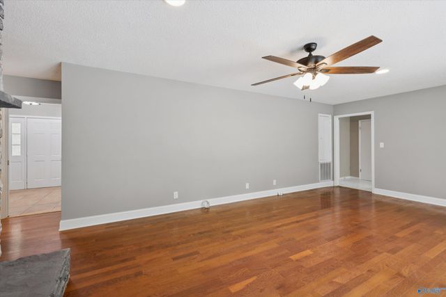 153 Jacque Jim Drive NE, Huntsville, AL 35810