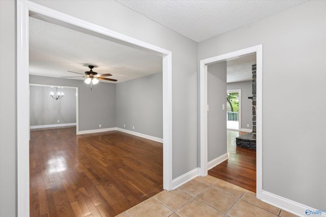 153 Jacque Jim Drive NE, Huntsville, AL 35810