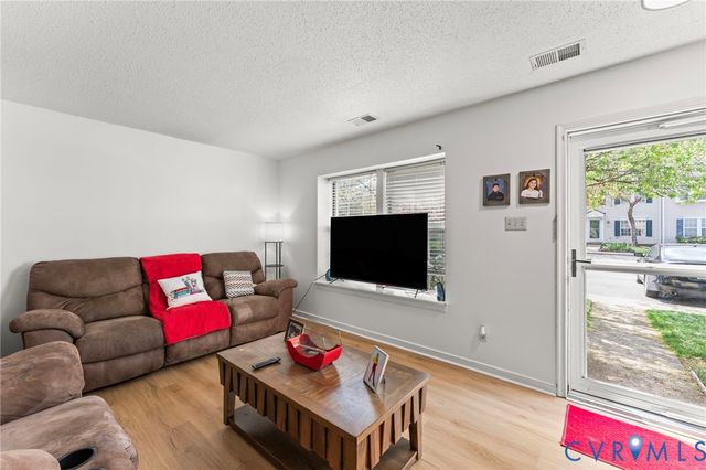 10109 Robin Lee Ln, Henrico, VA 23060