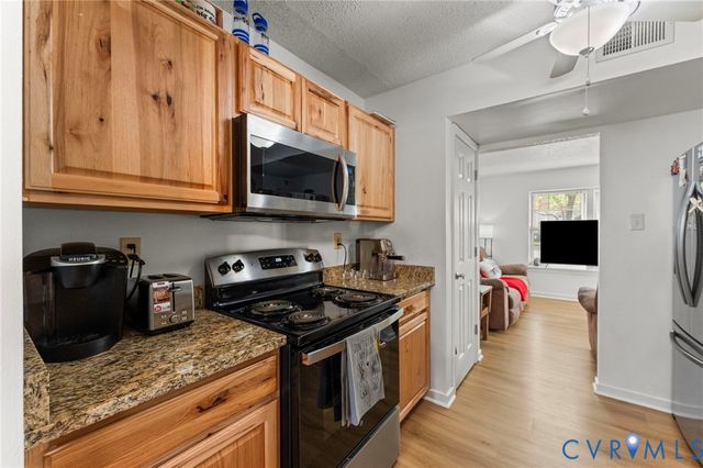 10109 Robin Lee Ln, Henrico, VA 23060