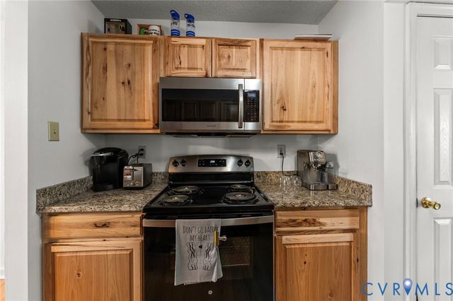 10109 Robin Lee Ln, Henrico, VA 23060