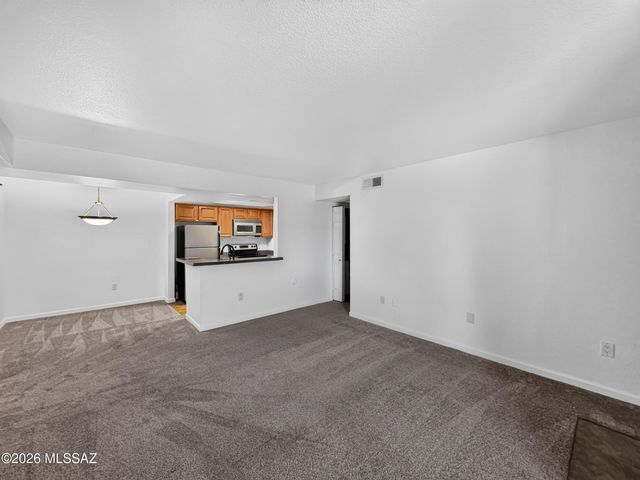 101 S Players Club Dr Apt 25102, Tucson, AZ 85745