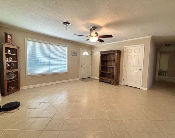 1733 Us Highway 190 E, Woodville, TX 75979