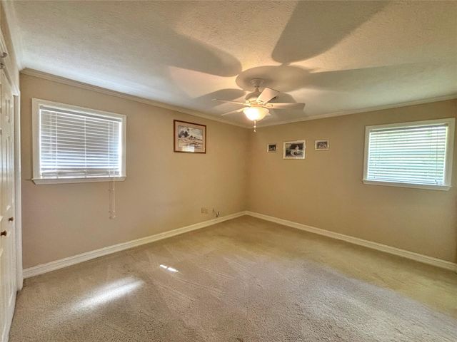 1733 Us Highway 190 E, Woodville, TX 75979