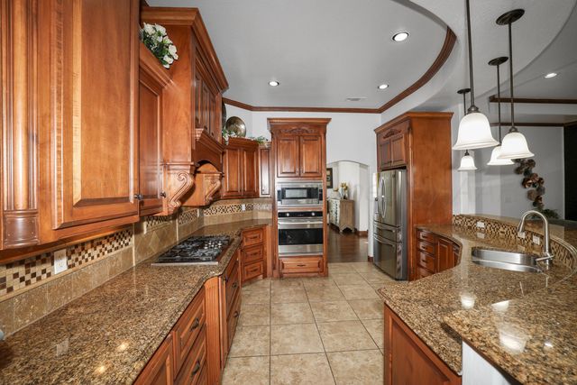 7405 S New England Parkway, Amarillo, TX 79119