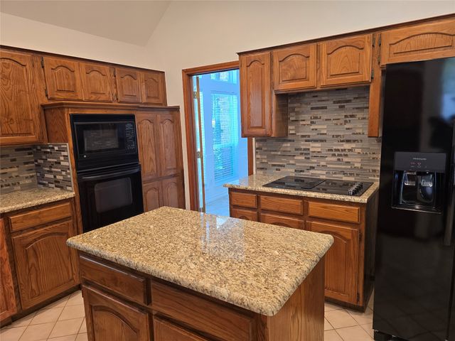 2954 Woodland Hills Drive, Grapevine, TX 76051