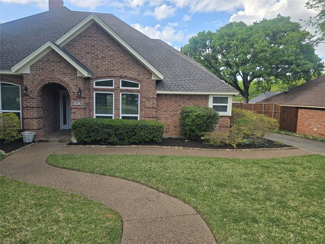 2954 Woodland Hills Drive, Grapevine, TX 76051