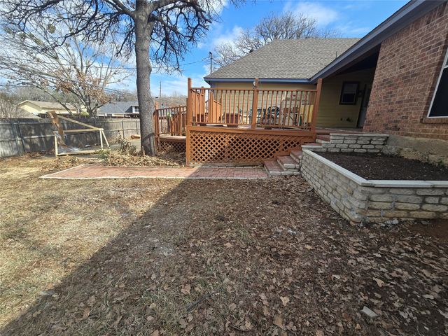 2954 Woodland Hills Drive, Grapevine, TX 76051