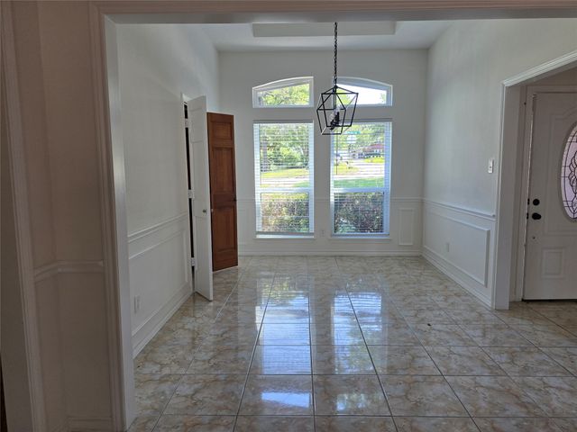 2954 Woodland Hills Drive, Grapevine, TX 76051