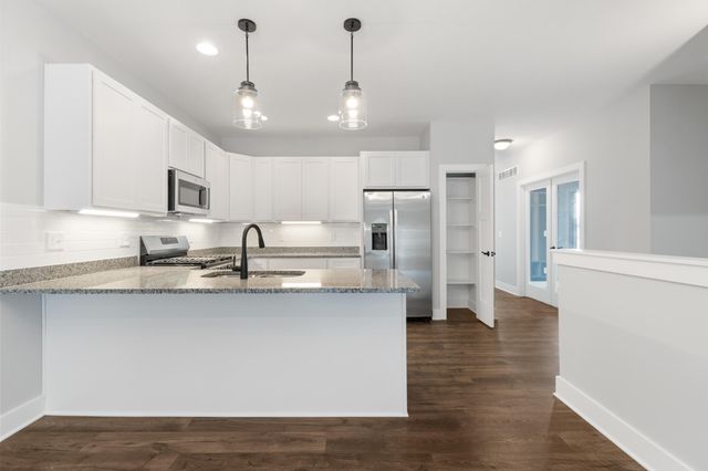 134 Ashley Court, Brooklyn, MI 49230