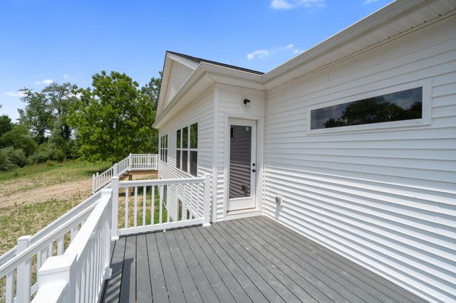134 Ashley Court, Brooklyn, MI 49230