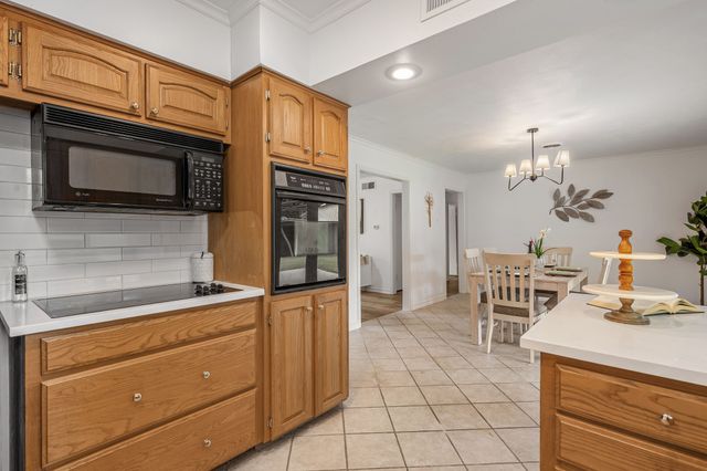 13535 Janwood Lane, Farmers Branch, TX 75234