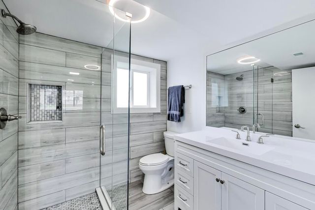 1605 W Lexington Drive, Arlington Heights, IL 60004