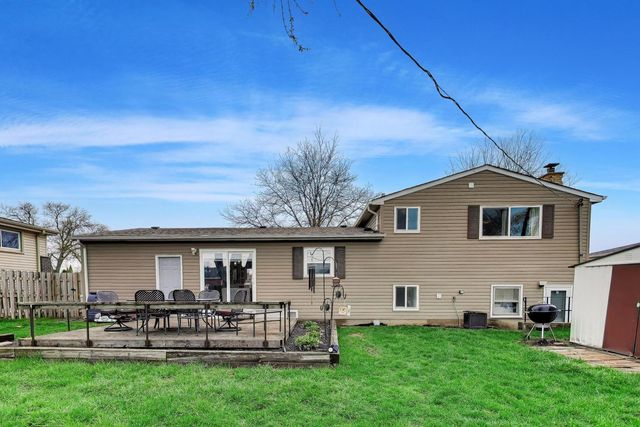 1605 W Lexington Drive, Arlington Heights, IL 60004