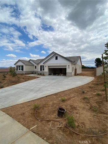 6100 Saddlehorn Lane, Jurupa Valley, CA 92509