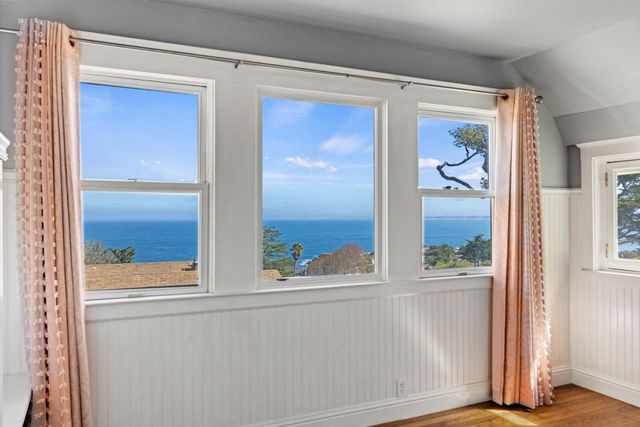 218 4th Street, Pacific Grove, CA 93950